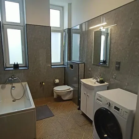 Apartament Marynarski Lägenhet
